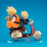 DESKTOP REAL McCOY EX Dragon Ball Z Super Saiyan Son Goku & Super Saiyan Son Gohan & Mortorbike Complete Figure